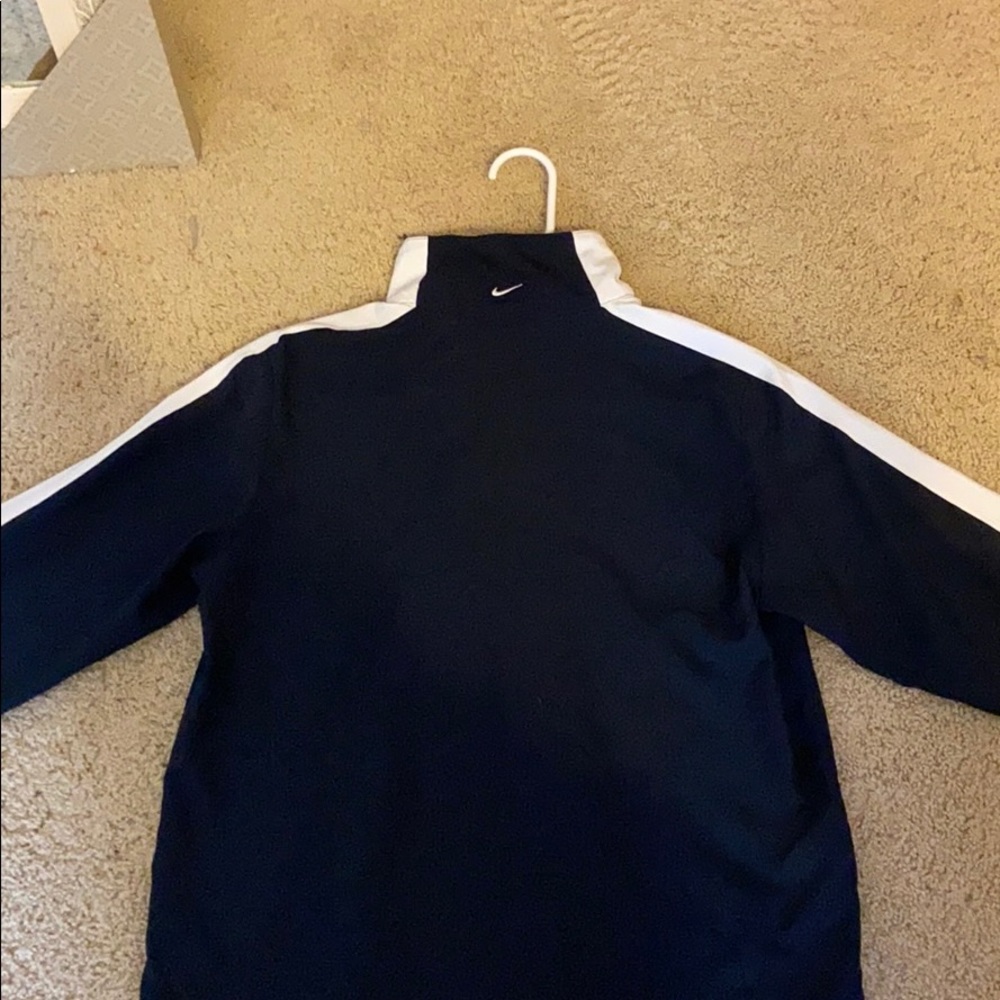 Nike jacket - Picture 2 of 2